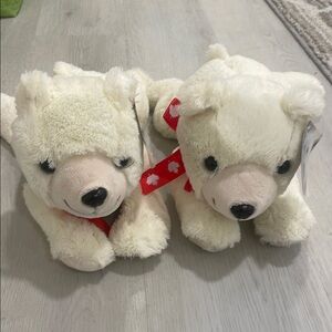 2 polar bear stuffed animals